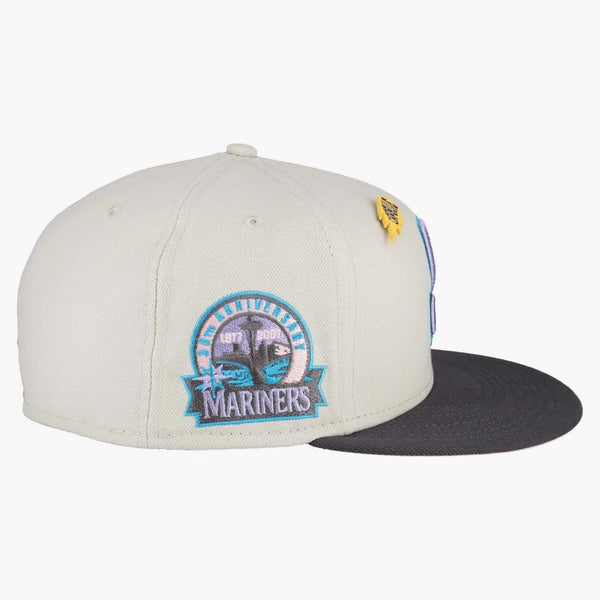 New era Seattle Mariners Capsule Comet Collection 30th Anniversary 59fifty Fitted has gray/pink