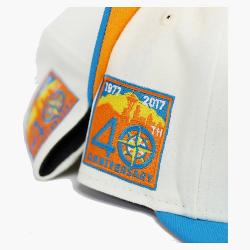 Nová éra Seattle Mariners Movie Collection 40. výročí Klobouky Patch Capsule Exkluzivní 59FIFTY FITTED HAT WHITE/ORANGE