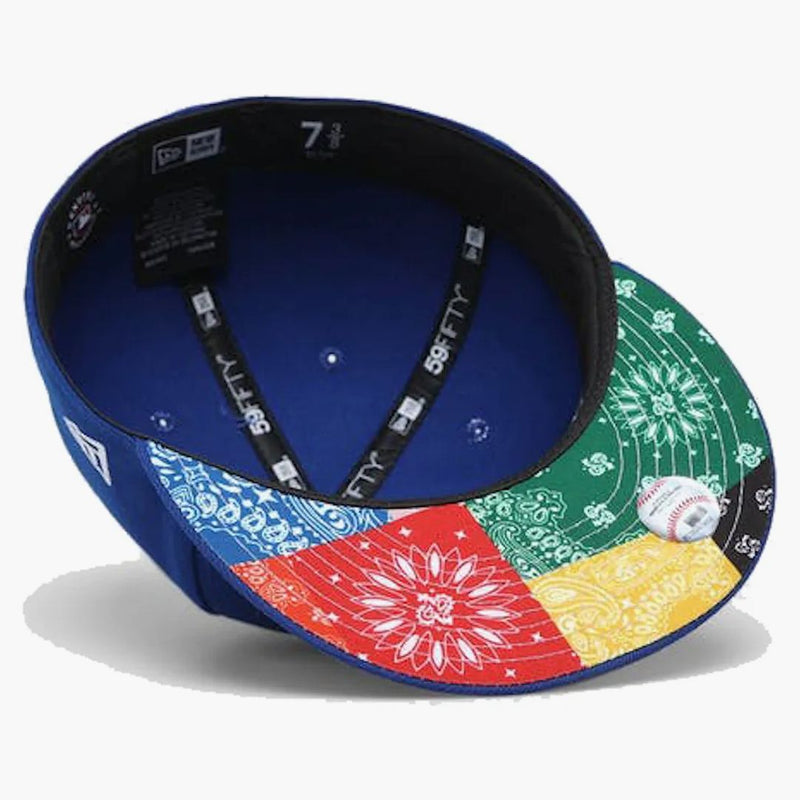 New Era Toronto Blue Jay's Paisley Undervisor 59Fifty Fited tiene azul