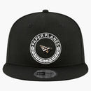 Nya era x pappersplan First Class Old School 9Fifty Snapback har svart
