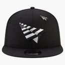 New Era x Paper Planes Original Crown 9fifty Snapback tiene negro/negro