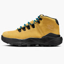 Nike Cygnal Solar Flare Green Abyss Cosmic Clay Black