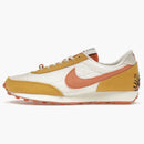 Nike Dbreak Se Sun Club Hot Curry (women's)