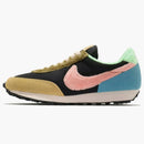 Nike Daybreak Atomic Pink Baltic Blue (women's)