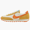 Nike Daybreak Paisley Swoosh Magma Orange (women's)