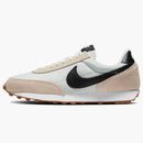 Nike Daybreak Pale Ivory Spruce Aura (women's)