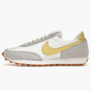 Nike Daybreak Summit White Gray Fog Yellow (women's)