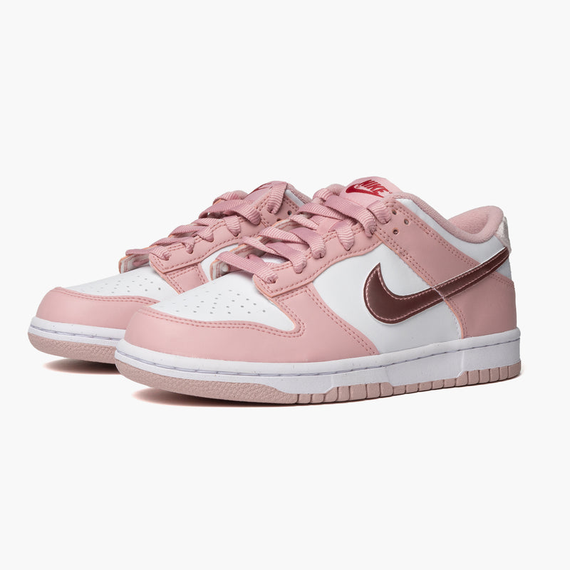 Nike Dunk Low Pink Velvet (GS) Seitenansicht