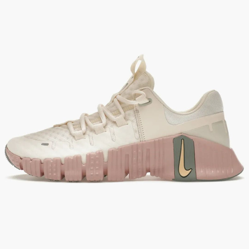 Nike Free Metcon 5 Pale Ivory Ice Peach (women's)