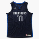 Nike Nba Luka Dončić Mavericks Prohlášení Swingman Jersey Black/Navy Blue/White
