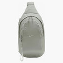 Nike Sportswear Essentials Sling Bag (8l) Light Silver/light Silver/sail