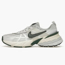 Nike V2k Run Fir (women's)