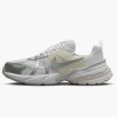 Nike V2k Run Metallic Silver White (women's)