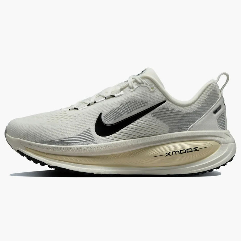 Nike Vomero 18 Summit White Coconut Milk (women's)