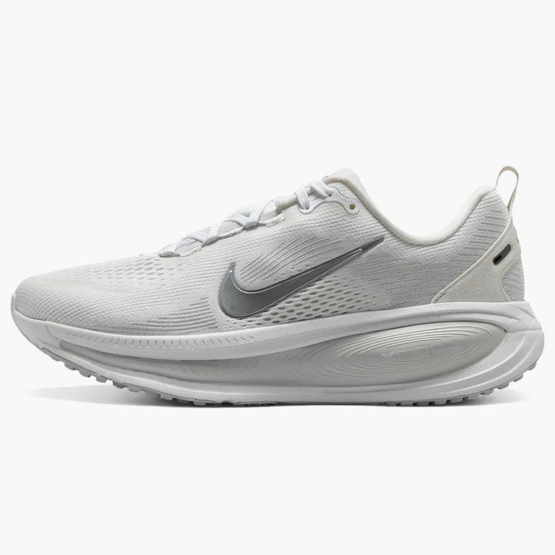 Nike Vomero 18 White Photon Dust Summit White Metallic Silver (Women's)
