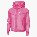 Nike Women's Sportswear Windrunner Pink