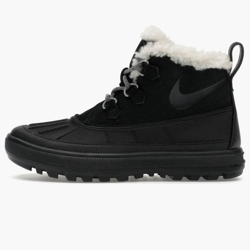 Nike Woodside Chukka 2 Black (women's)
