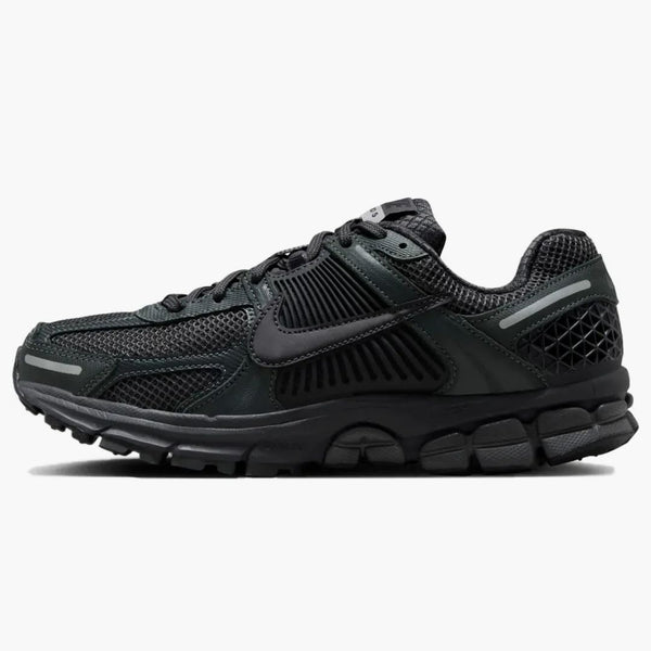 Nike Zoom Vomero 5 Triple Black (women's)