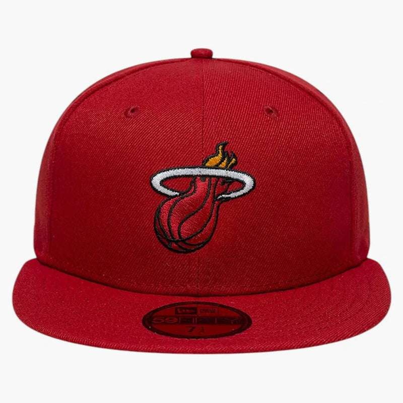 Ovo NBA Miami Heat New Era 59Fifty Falted má červenou