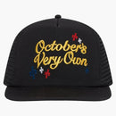 Ovo pom pom trucker has black
