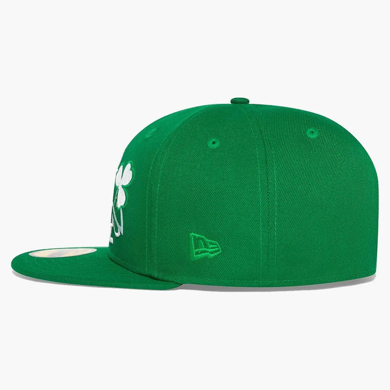 OVO X NBA Celtics New Era 59Fifty Fited tiene verde