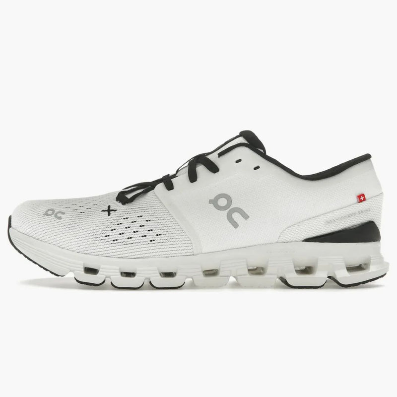 On Running Cloud x 4 Ivory Black (kobiety)