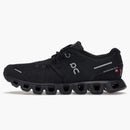 En Running Cloud 5 All Black (femenino)