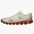 Na běhu cloudu x 3 led auburn (dámské)