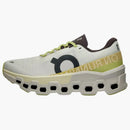 Al ejecutar CloudMonster 2 Undyed Zest (femenino)