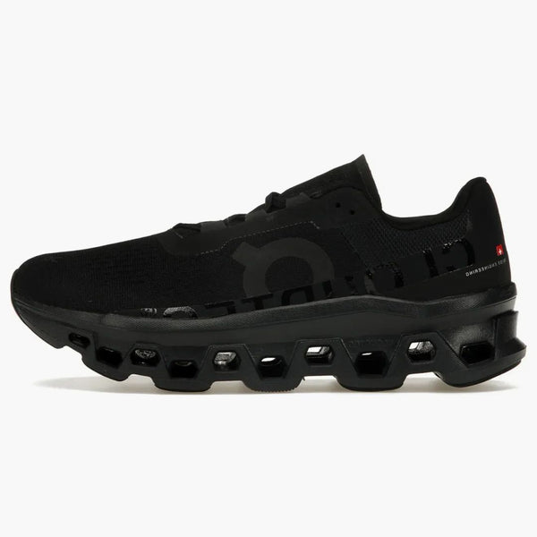 Na uruchamianiu CloudMonster All Black