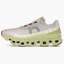 Al ejecutar CloudMonster Frost Acacia (mujer)