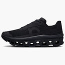 Al ejecutar CloudMonster Void All Black (femenino)