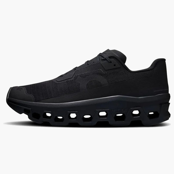 Na uruchomieniu Cloudmonster void All Black