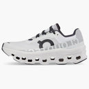 Al ejecutar CloudMonster White Black (femenino)