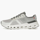 Na běhu Cloudrunner 2 Frost White