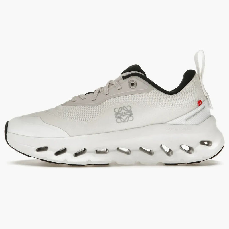 On Running Cloudtilt 2 Loewe Sand White (women's)