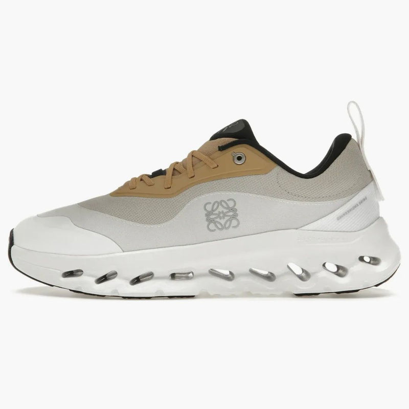 On running Cloudtilt 2 Loewe Tan White