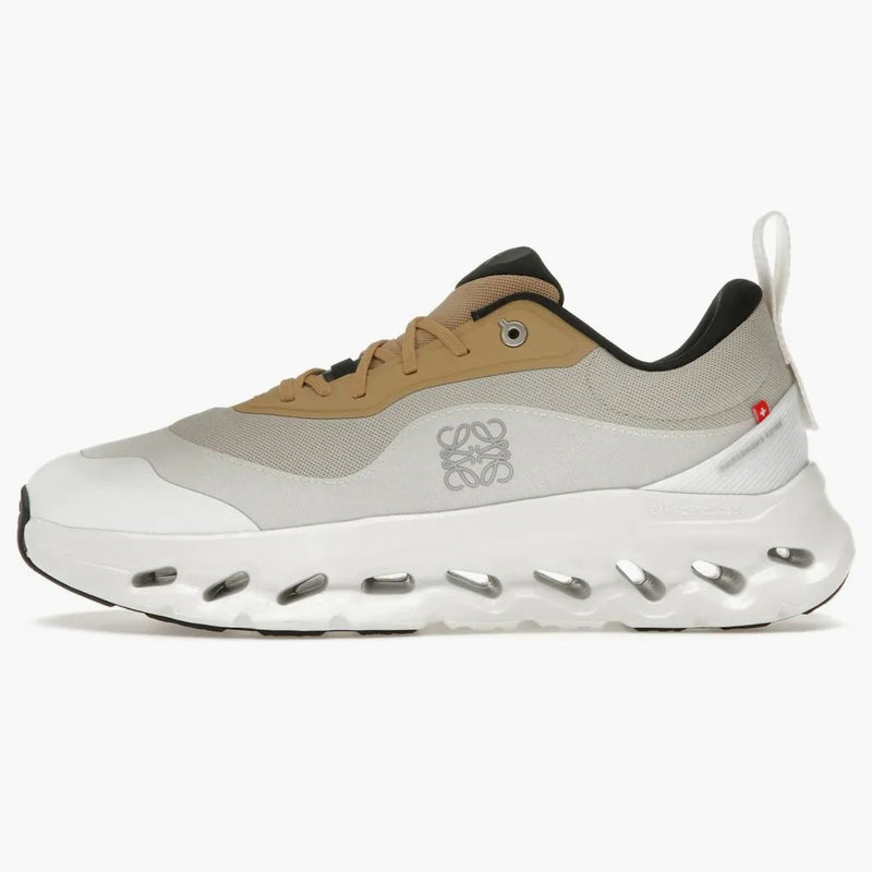 On Running Cloudtilt 2 Loewe Tan White (kobiety)
