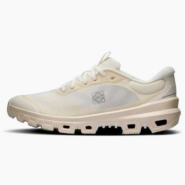 On running Cloudventure 2 Loewe Eggshell (Women's)