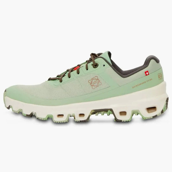 On running Cloudventure Loewe Pale Green (Women's)