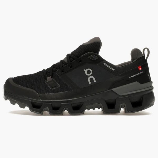 On Running Cloudwander Waterproof Black Eclipse (Women's)