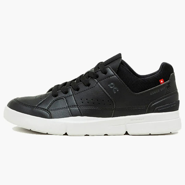 On the Roger Clubhouse Black White (Women's)