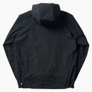 Palacio adidas en la chaqueta negra