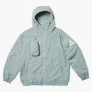 Pałac z kapturem z kapturem pochmurna