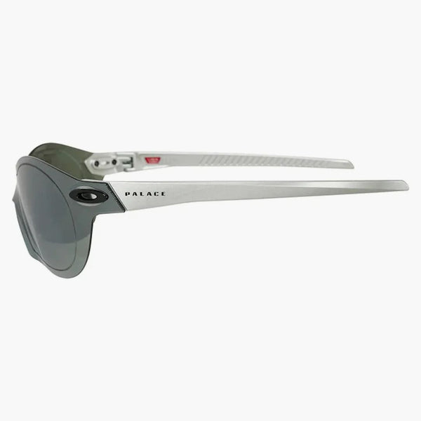 Palace x Oakley Subzero Occhiali da sole Silver/Prizm Black