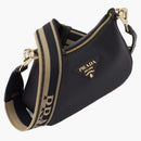 Skórzana torba na ramię Prada Czarna