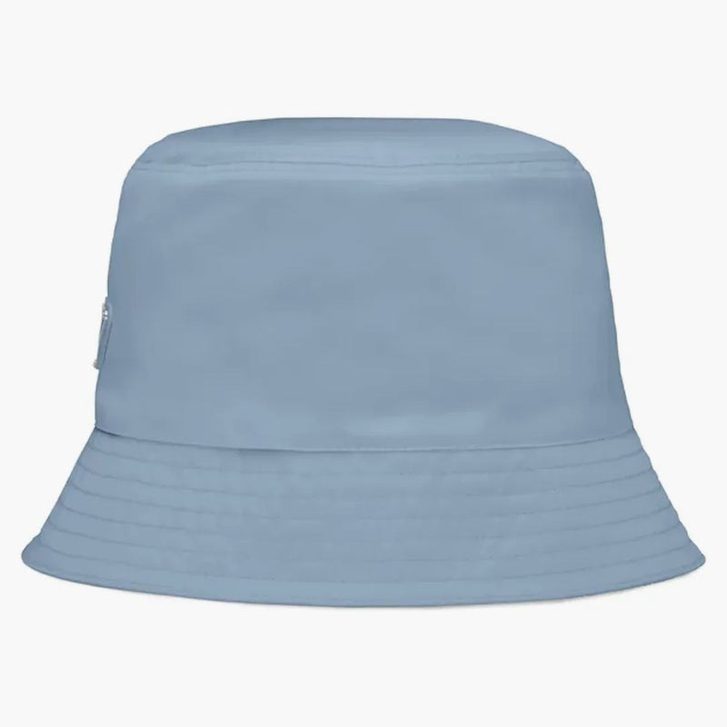 Prada Renylon Bucket har astralblå