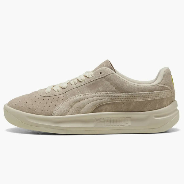 PUMA GV Special Scuderia Ferrari Desert Sun Pack