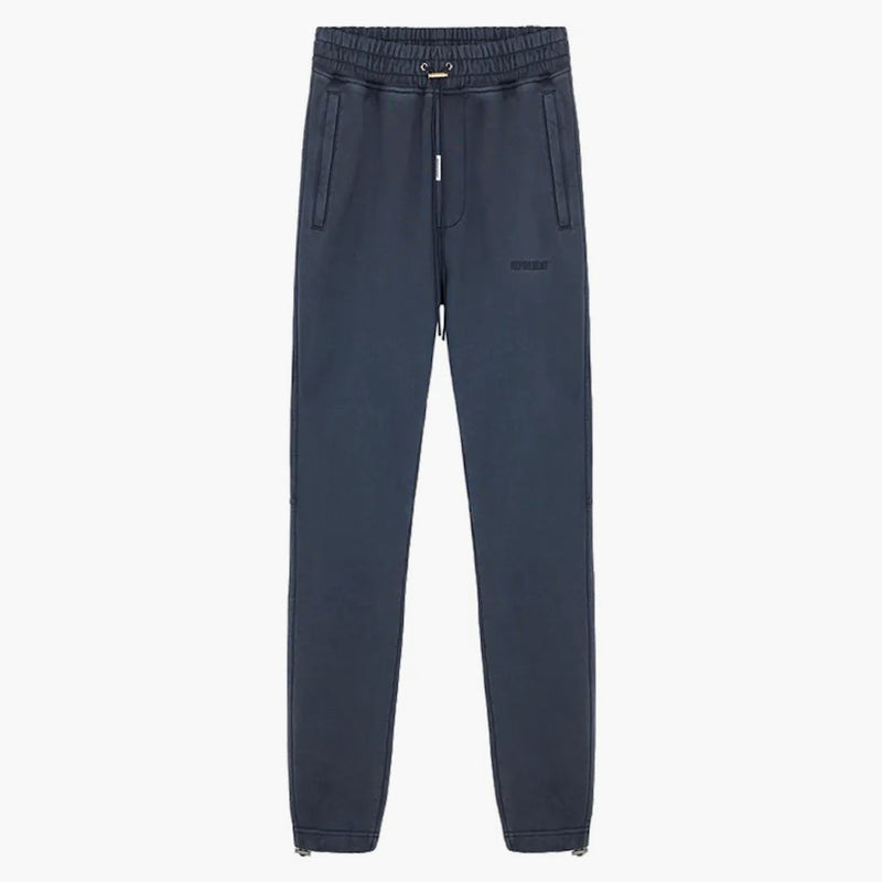 Představují prázdné štíhlé tepláky Vintage Blue