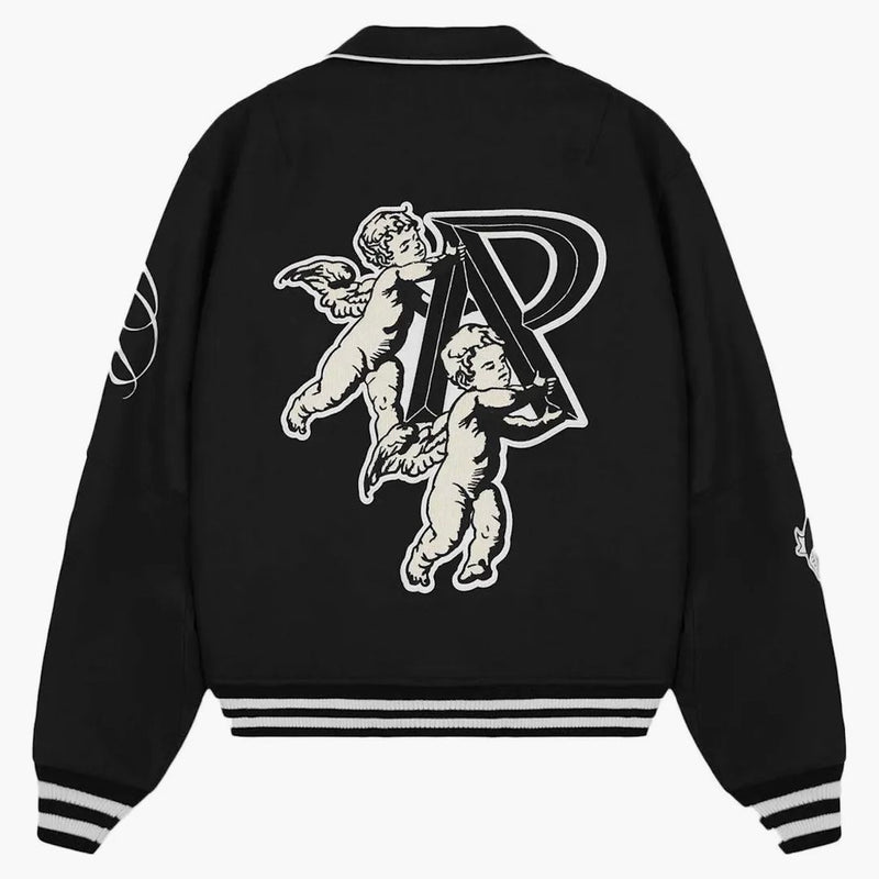 Představují cherub vlněnou bundu Jet Black